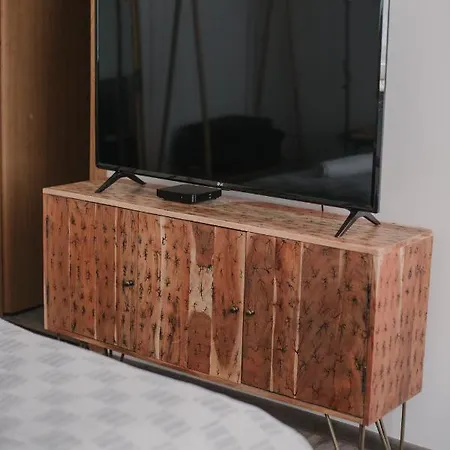 Gallery 2 Daire Martin